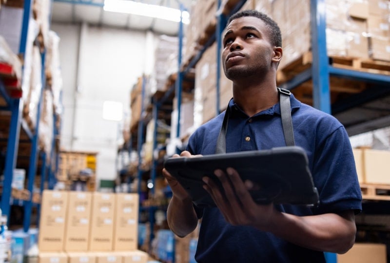 可一目了然监控设备状态、用户活动和系统性能,快速发现瓶颈和流程漏洞,做出数据驱动决策,保障生产和分销顺畅运行。